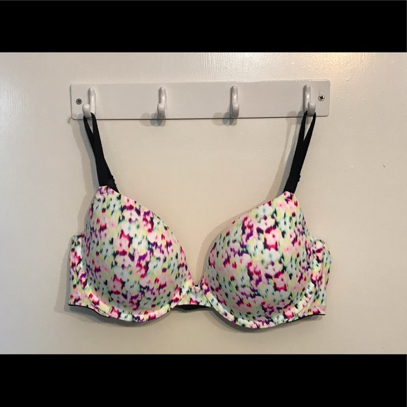 PINK Victoria's Secret Other - PINK Victoria’s Secret Floral Bra